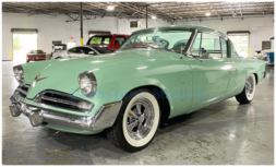 Modelauto 1:18 | Maisto 37651GREEN | Studebaker Starliner Bright Green 1953
