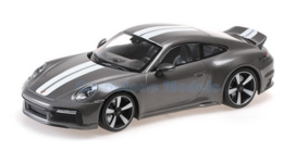 Modelauto 1:18 | Minichamps 155062002 | Porsche 911 Sport Classic 992 Grijs metallic 2022
