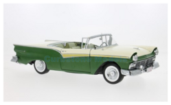 Product 1:18 | Sunstar 1352 | Ford Fairlane 500 Skyliner White and Green 1957