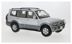 Product 1:18 | Sunstar 5832 | Mitsubishi Pajero V73 SUV Metallic Silver 1999