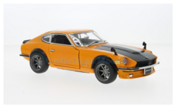 Product 1:18 | Sunstar 3516R | Datsun Fairlady Z S30 Orange and Black 1970