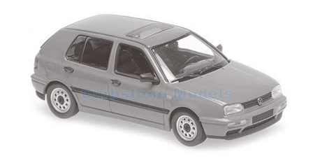 Modelauto 1:43 | Minichamps 940055501 | Volkswagen Golf IV Black 1997