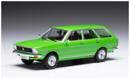 Modelauto 1:43 | IXO-Models CLC448N.22 | Volkswagen Passat Variant LS Green 1975