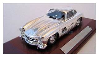 Modelauto 1:43 | Diversen A06 | Mercedes Benz 300 SL Chroom