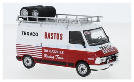 Modelauto 1:43 | IXO-Models RAC292X | Fiat 242 | TRE Gazelle Racing Team