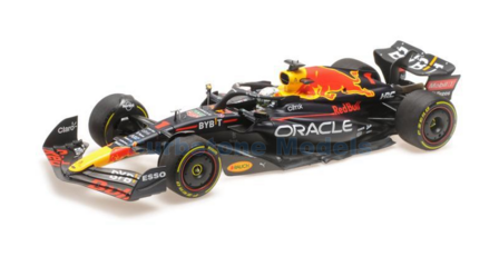 Modelauto 1:18 | Minichamps 110221601 | Red Bull Racing RB18 RBPT 2022 - M.Verstappen