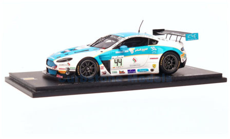 Modelauto 1:43 | Spark SB094 | Aston Martin V12 Vantage GT3 | Oman Racing Team 2014 #44 - M.Caine - S.Jelly - A.Al Harthy