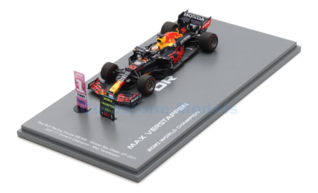 Modelauto 1:43 | Spark S7861 | Red Bull Racing RB16B Honda 2021 #33 - M.Verstappen