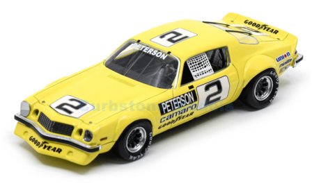 Modelauto 1:18 | Spark 18US013 | Chevrolet Camaro IROC Yellow 1974 #2 - R.Peterson