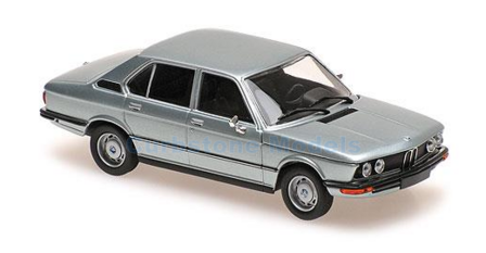 Modelauto 1:43 | Minichamps 940023002 | BMW 520 | Licht Blauw metallic 1972
