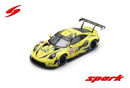 Modelauto 1:18 | Spark 18S930 | Porsche 911 RSR | Iron Lynx 2023 #60 - A.Picariello - C.Schiavoni - M.Cressoni