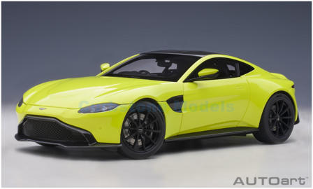 Modelauto 1:18 | Autoart 70279 | Aston Martin Vantage Lime Essence 2019