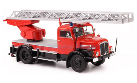 Modelauto 1:43 | IXO-Models IXOTRF013 | IFA S4000 DL 1962
