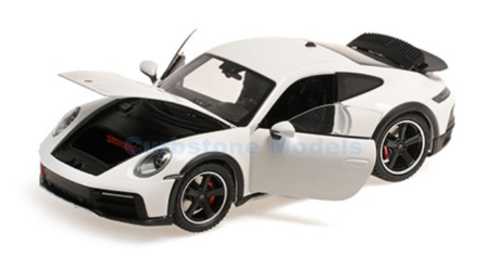 Modelauto 1:18 | Minichamps 110062070 | Porsche 911 Dakar White 2022