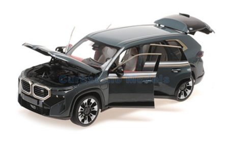 Modelauto 1:18 | Minichamps 110023300 | BMW XM Green Metallic 2023