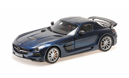 Modelauto 1:18 | Minichamps 110033026 | Mercedes AMG SLS AMG Black Series Blue Metallic 2013
