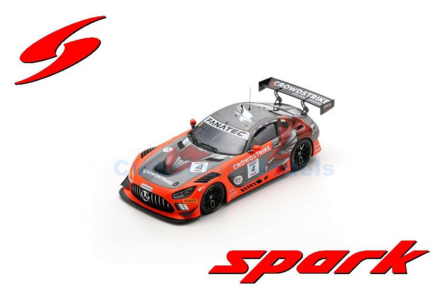 Modelauto 1:18 | Spark 18SB079 | Mercedes AMG GT3 EVO | CrowdStrike by Riley 2024 #4 - N.Catsburg - I.James - C.Braun - G.Kurtz