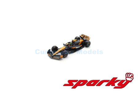 Modelauto 1:64 | Spark Y374 | McLaren Formula One Team MCL38 2024 #4 - L.Norris