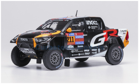 Modelauto 1:43 | IXO-Models RAM985.22 | Toyota Gazoo Racing GR DKR Hilux T1 2022 #201 - H.Lategan - B.Cummings