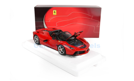 Modelauto 1:18 | BBR Models BBR182231 | Ferrari LaFerrari Aperta Rosso Corsa 322 2016