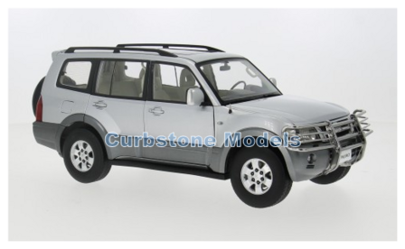 product1:18 | Sunstar 5832 | Mitsubishi Pajero V73 SUV Metallic Silver 1999