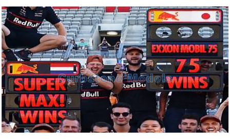 Product 1:43 | Spark S9666 | Oracle Red Bull Racing RB21 2025 #1 - M.Verstappen