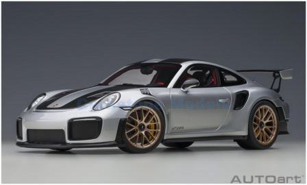 Product 1:18 | Autoart 78174 | Porsche 911 GT2 RS Silver Grey 2017
