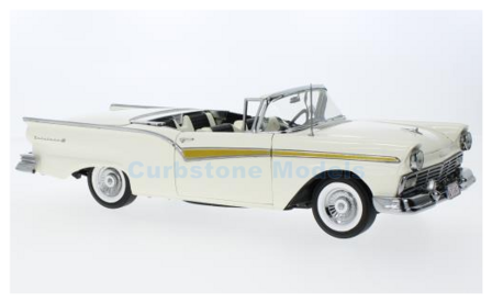 Product 1:18 | Sunstar 1346 | Ford Fairlane 500 Skyliner White 1957