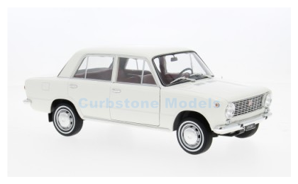 Product 1:18 | IXO-Models 18CMC205OP.24 | Fiat 123 1200cc White 1970