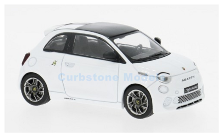 Product 1:43 | IXO-Models MOC345.22 | Abarth Fiat 500e White 2024