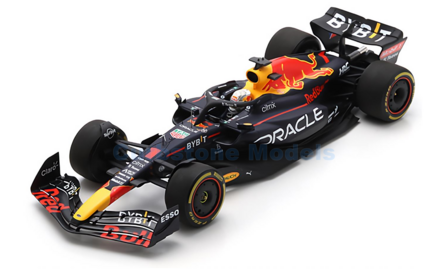 Product 1:18 | Spark 18S772 | Oracle Red Bull Racing RB18 RBPT 2022 #1 - M.Verstappen