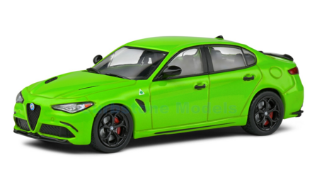 Product 1:43 | Solido S4313106 | Alfa Romeo Giulia Quadrifoglio Acid Green 2020