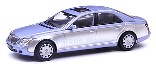 Product 1:43 | Autoart 66961955 | Maybach 57 Limousine Zilver 2002