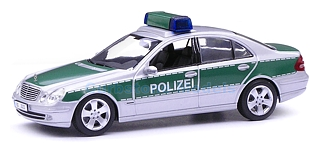 Product 1:43 | Minichamps 400031592 | Mercedes Benz E Klasse Zilver / Groen 2004
