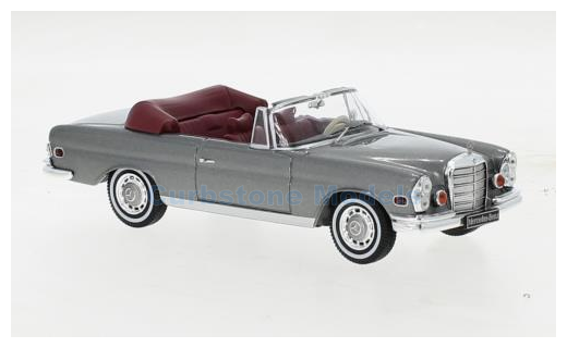 Modelauto 1:43 | IXO-Models CLC457N.22 | Mercedes Benz 280 SE 3.5 Cabriolet (W111) Grey Metallic 1969