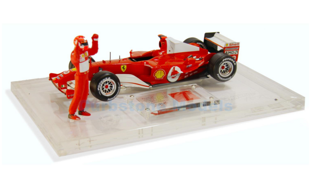 Modelauto 1:18 | Hotwheels B6221 | Ferrari F2004 2004 - M.Schumacher