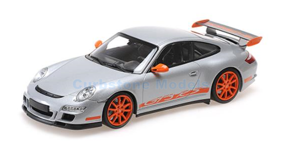 Modelauto 1:18 | Minichamps 155062120 | Porsche 911 GT3 RS 997 Zilver 2007