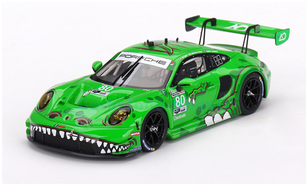 Modelauto 1:43 | TSM 430747 | Porsche 911 GT3 R | AO Racing Team 2023 #80 - S.Priaulx - H.Tincknell - P.Hyett - G.Jeannette