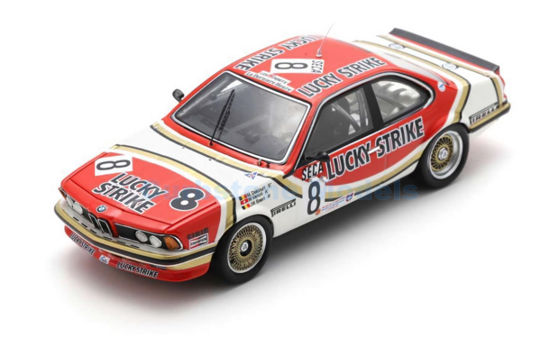 Modelauto 1:43 | Spark SB651 | BMW 635 Csi | Lucky Strike Team 1983 #8 - M.Delcourt  - J.Baert  - M.Vanoli