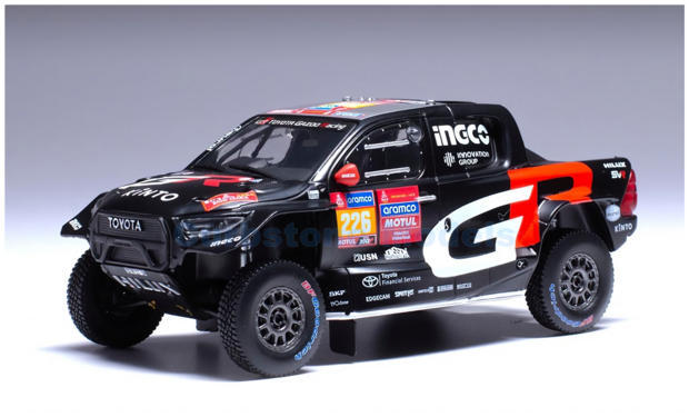 Modelauto 1:43 | IXO-Models RAM929.22 | Toyota Gazoo Racing GR DKR Hilux Evo T1U 2024 #226 - F.Cazalet  - S.Variawa 