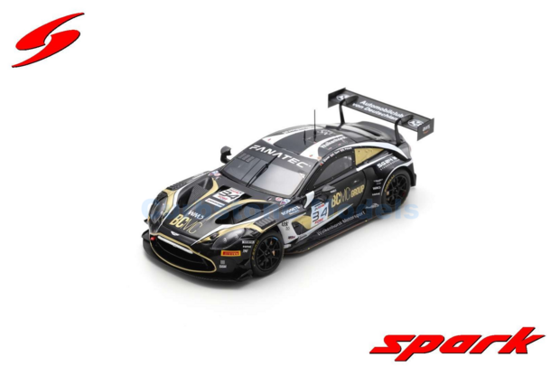 Modelauto 1:43 | Spark SB781 | Aston Martin Vantage AMR GT3 EVO | Walkenhorst Motorsport 2024 #34 - D.Pittard - R.Gunn - H.Chav