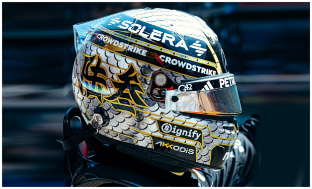 Helm 1:5 | Spark 5HF199 | Bell Helmet | Mercedes AMG Petronas F1 Team 2025 #63 - G.Russell