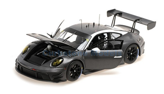 Modelauto 1:18 | Minichamps 110246000 | Porsche 911 GT3 R (992) Carbon 2023