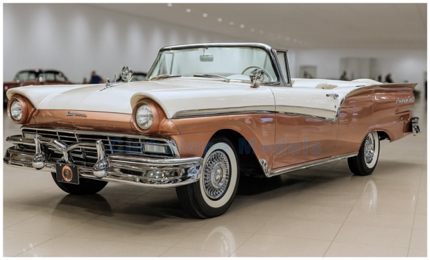 product1:18 | Sunstar 1352 | Ford Fairlane 500 Skyliner White and Bronze 1957