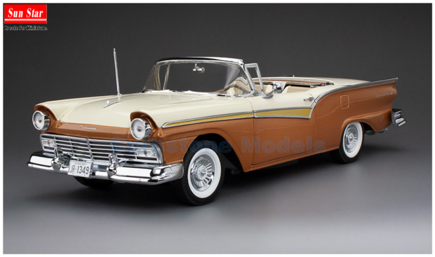 product1:18 | Sunstar 1349 | Ford Fairlane 500 Skyliner Bronze and Colonial White 1957