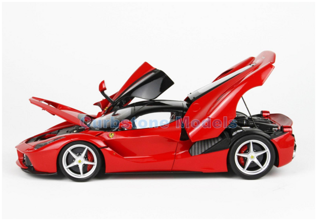 Product 1:18 | BBR Models BBR182221 | Ferrari LaFerrari 6,3 L F140E V12 Rosso Corsa 322 2013
