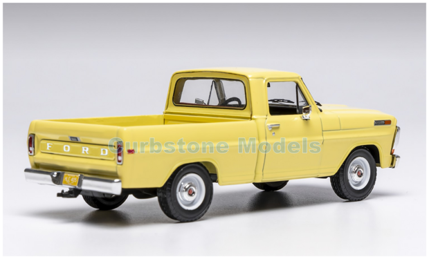 Product 1:43 | IXO-Models CLC611N.22 | Ford F100 Bright Yellow 1978