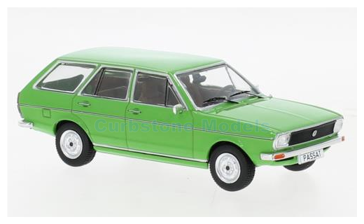 Product 1:43 | IXO-Models CLC448N.22 | Volkswagen Passat Variant LS Green 1975