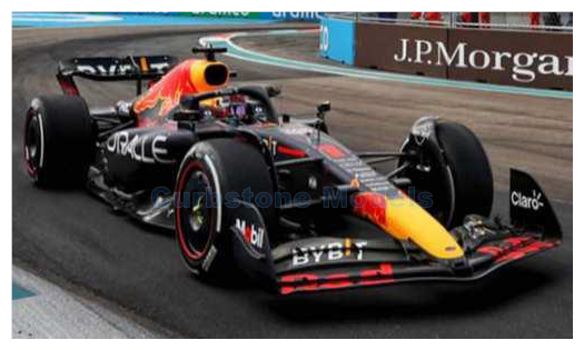 Product 1:18 | Spark 18S764 | Red Bull Racing RB18 RBPT 2022 #1 - M.Verstappen