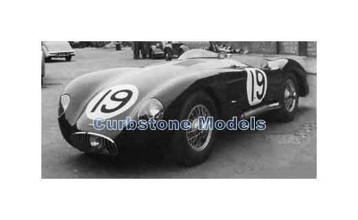 Product 1:43 | Spark S4387 | Jaguar Ltd. XK 120C 1952 #19 - P.Whitehead - I.Stewart